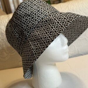Totes Black and White Women's Rain Hat